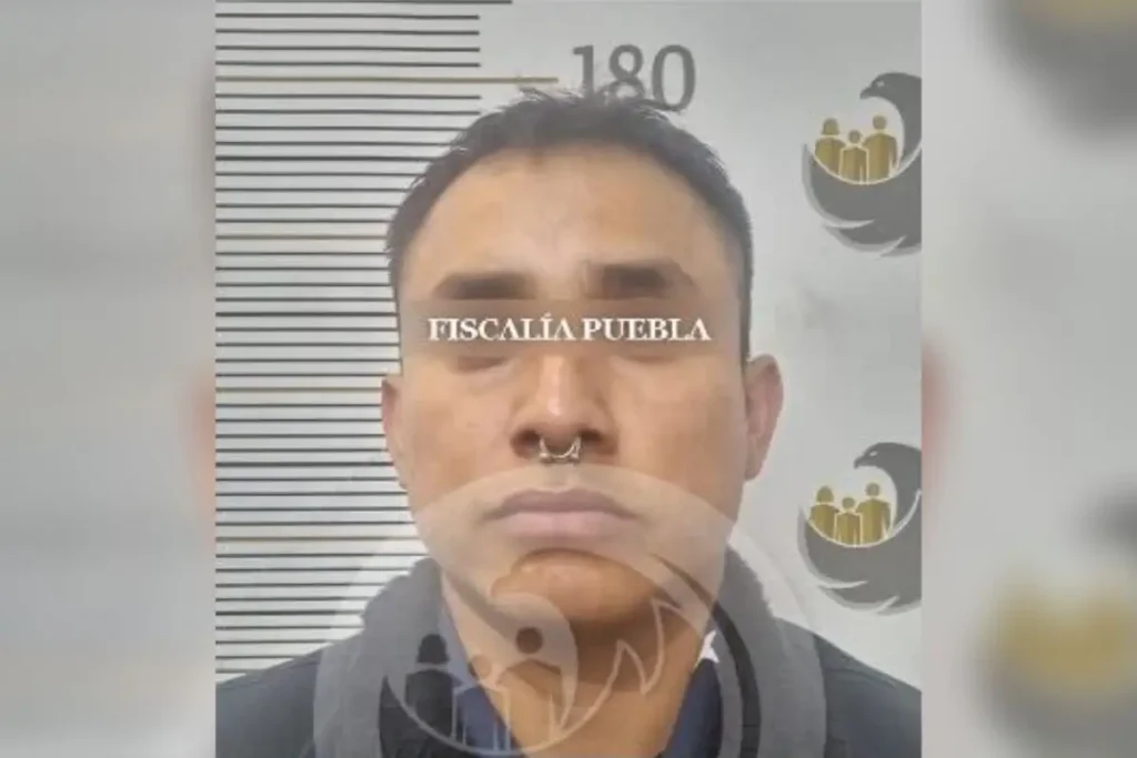 Niño de 11 años salva a su mamá de morir a manos de su pareja en Puebla