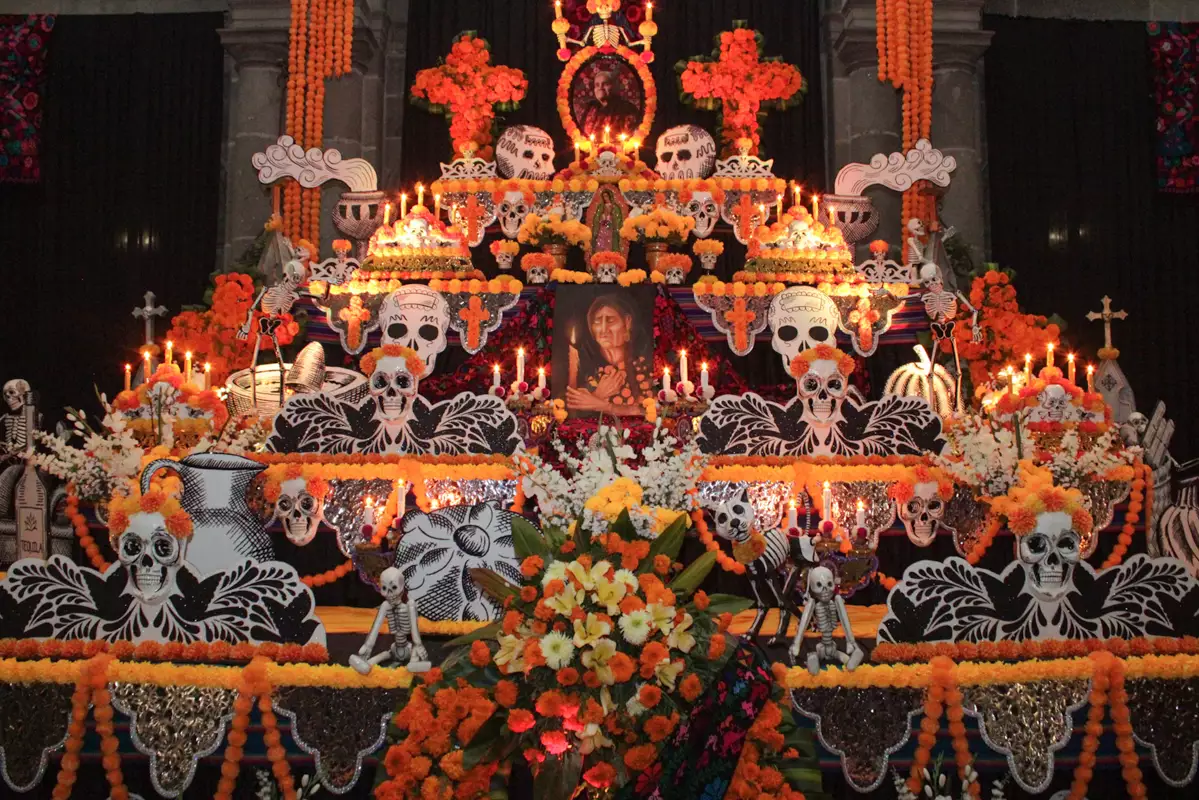 Esto es todo lo que debes de saber para visitar el Corredor de Ofrendas 2024 en Puebla 1 Esto es todo lo que debes de saber para visitar el Corredor de Ofrendas 2024 en Puebla