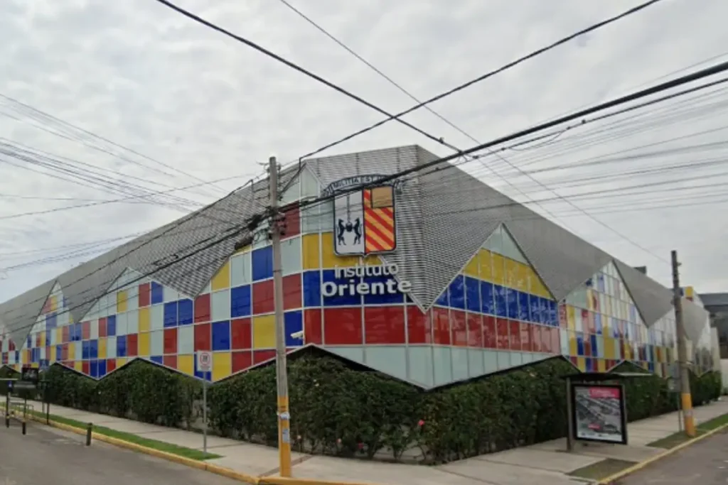 Profesor del Instituto Oriente de Puebla denuncia despido injustificado
