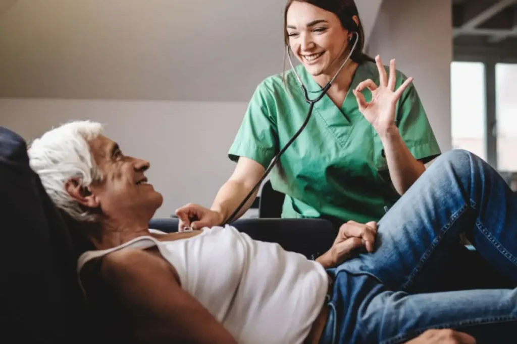 Programa Salud Casa por Casa está contratando personal médico