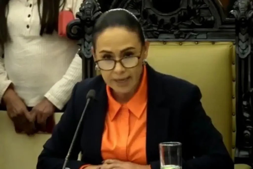 Ordena Pepe Chedraui que regidora con limitación motora, tenga oficia en planta baja