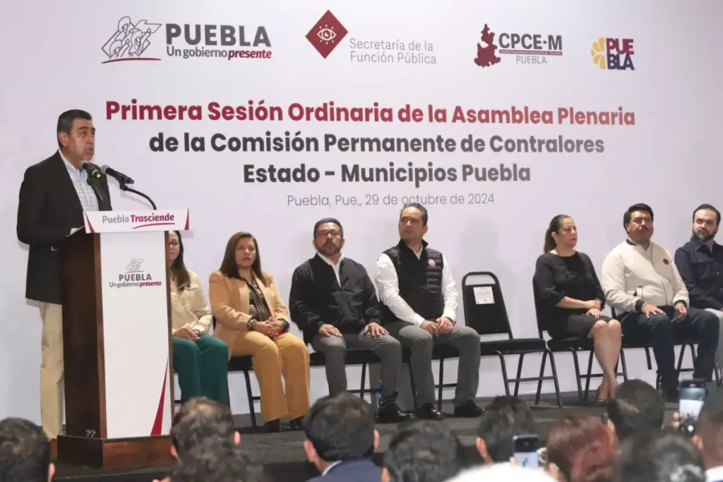 Exhibe Sergio Salomón a contralores municipales por no tener manuales de procedimiento