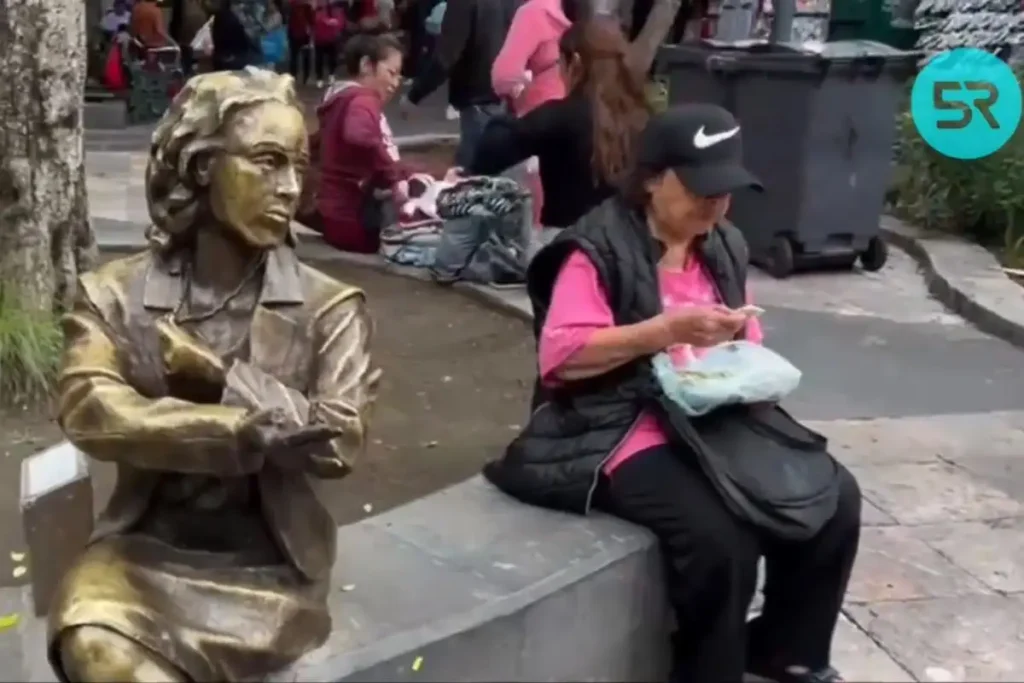 Escultura de la escritora Elena Garro es vandalizada en el corredor 5 de Mayo