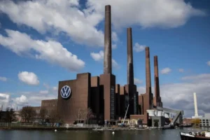 Volkswagen cerrará tres plantas en Europa y hará recorte de personal