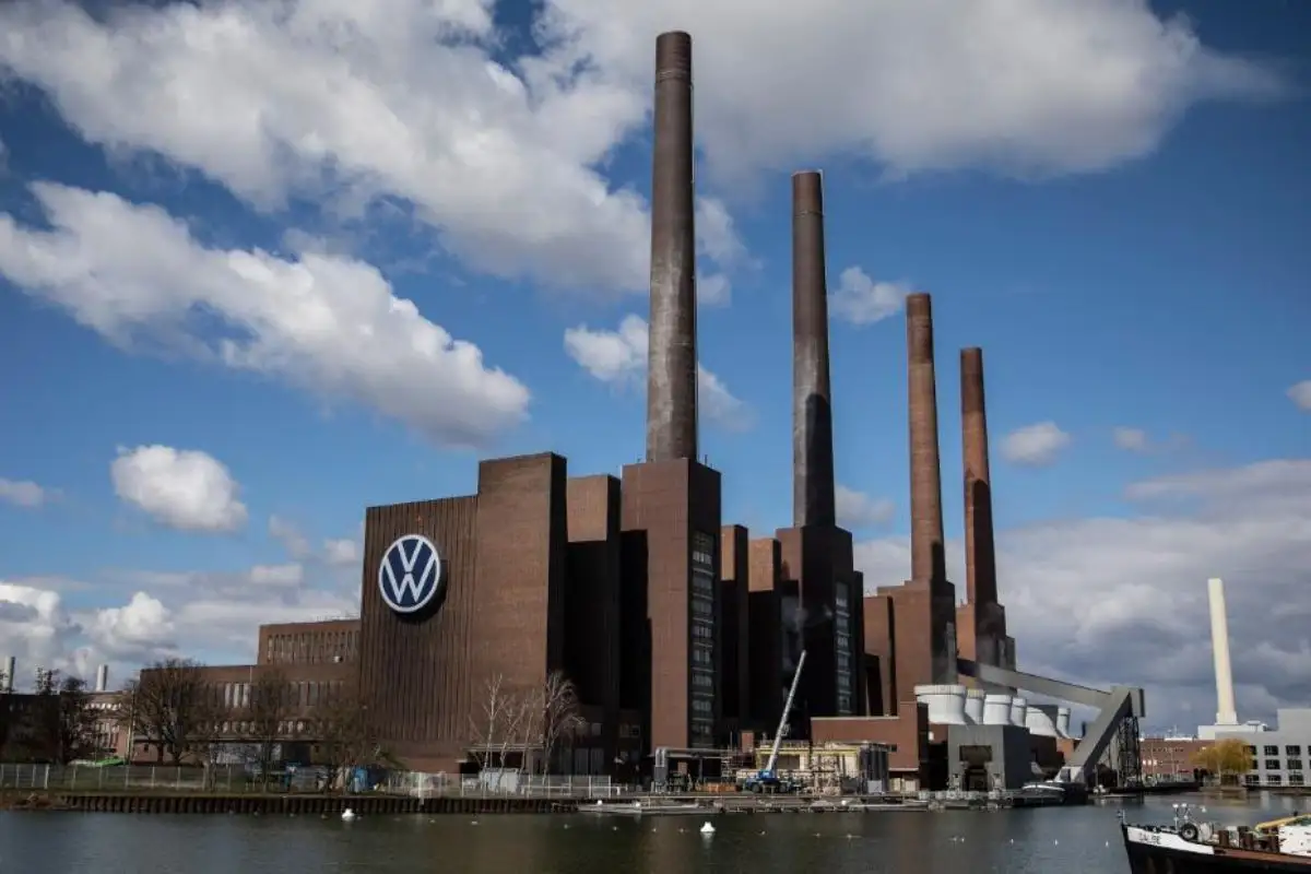 Volkswagen cerrará tres plantas en Europa y hará recorte de personal 1 Volkswagen cerrará tres plantas en Europa y hará recorte de personal