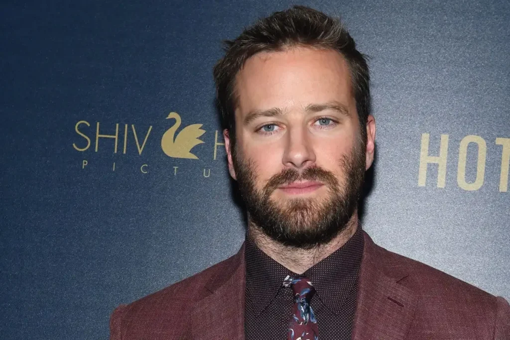 Armie Hammer anuncia su regreso al cine tras acusaciones de canibalismo y abuso sexual