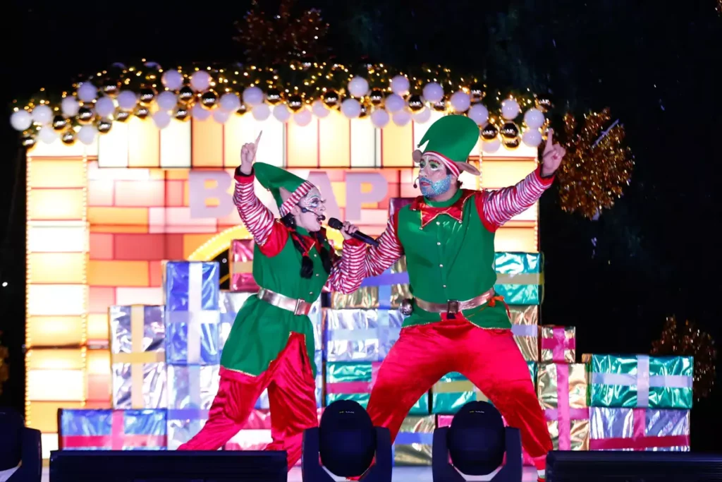 BUAP Encendido Arbol Navideno 8