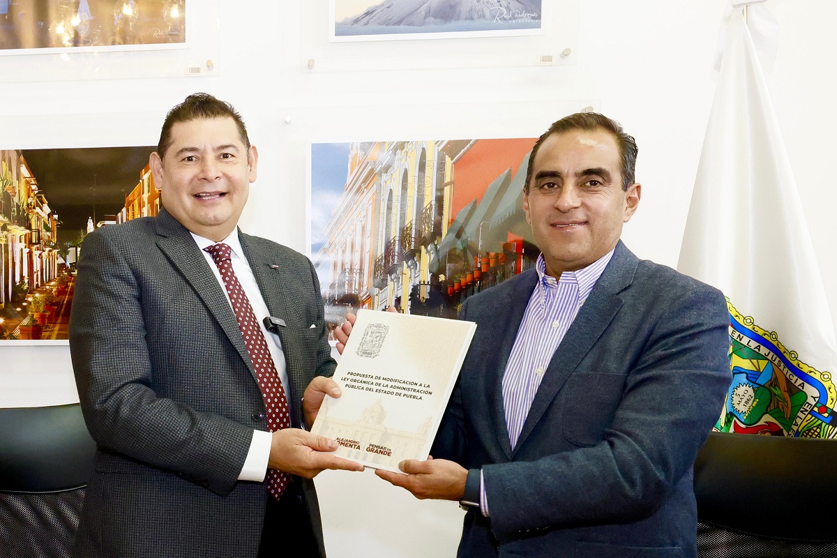 Con enfoque humanista y con una visión social y comunitaria, Alejandro Armenta presenta nueva LOAPE 1 Con enfoque humanista y con una visión social y comunitaria, Alejandro Armenta presenta nueva LOAPE