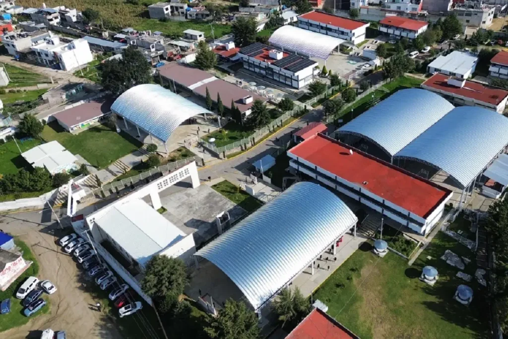 Con obras educativas, gobierno de Sergio Salomón atiende a pueblos originarios 2 Con obras educativas, gobierno de Sergio Salomón atiende a pueblos originarios