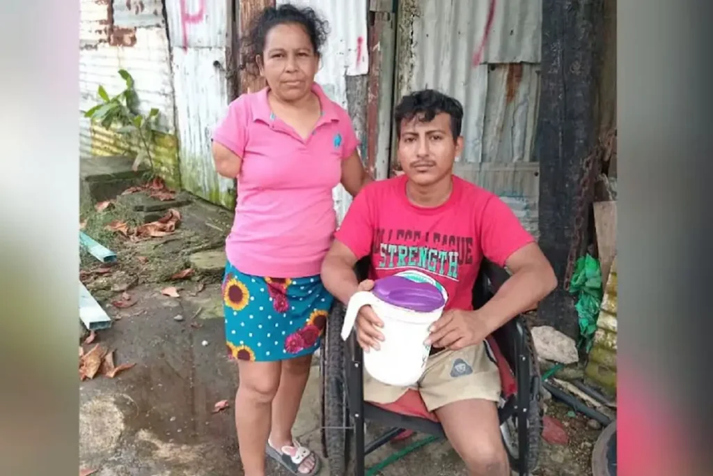 Desalojan a madre e hijo con discapacidad en Coatzacoalcos por avances del tren interoceánico