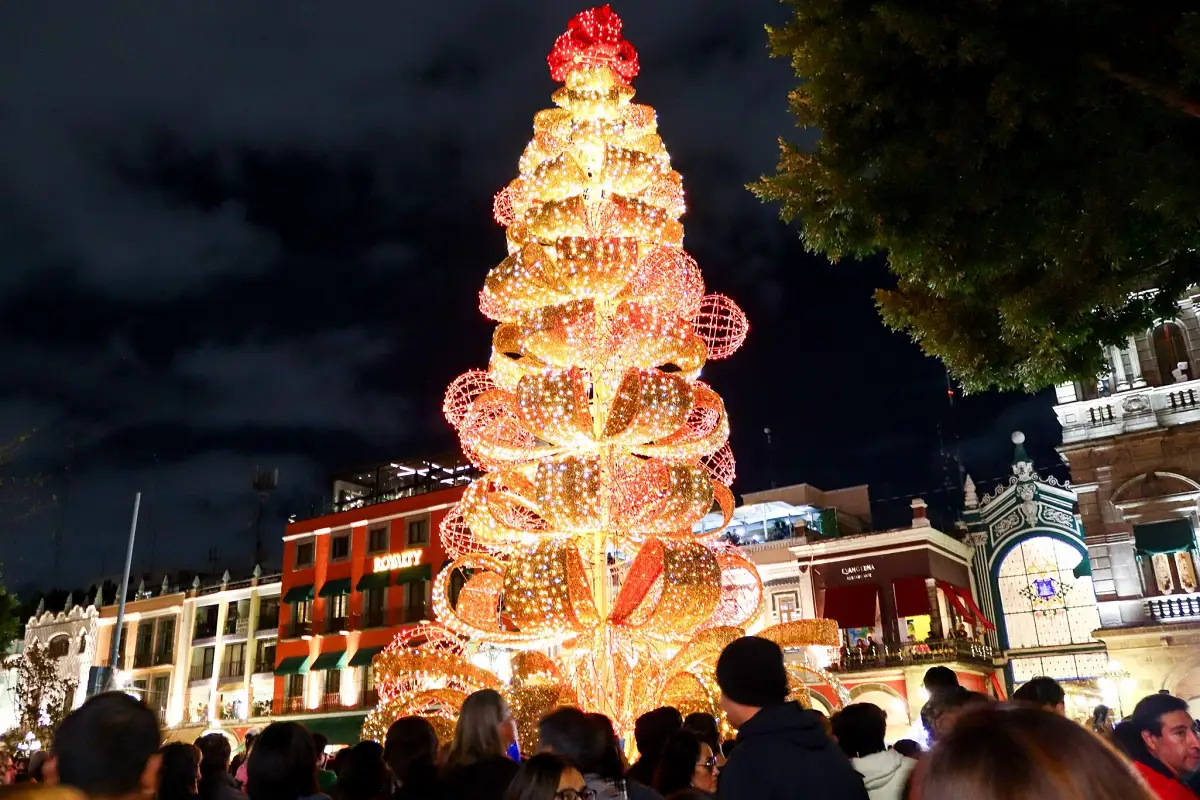 ¡Confirmado! Esta es la fecha para el encendido del árbol navideño 2024 en Puebla 1 Esta es la fecha para el encendido del árbol navideño 2024 en Puebla