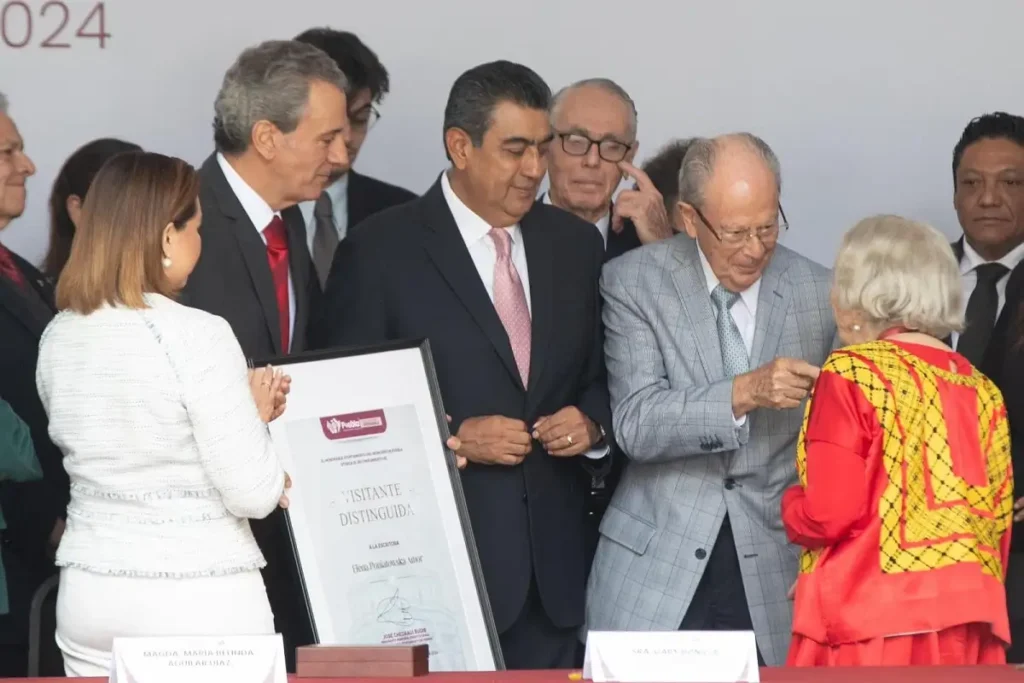 Gobierno de la Ciudad se une al 2° Festival Revolucionario y a la entrega de la medalla Carmen Serdán a Elena Poniatowska