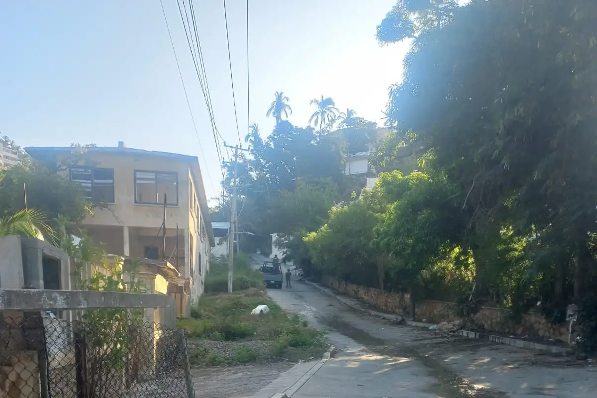 Hallan cadáver de una mujer en una hielera abandonada en la playa en Acapulco 2 Hallan cadáver de una mujer en una hielera abandonada en la playa en Acapulco
