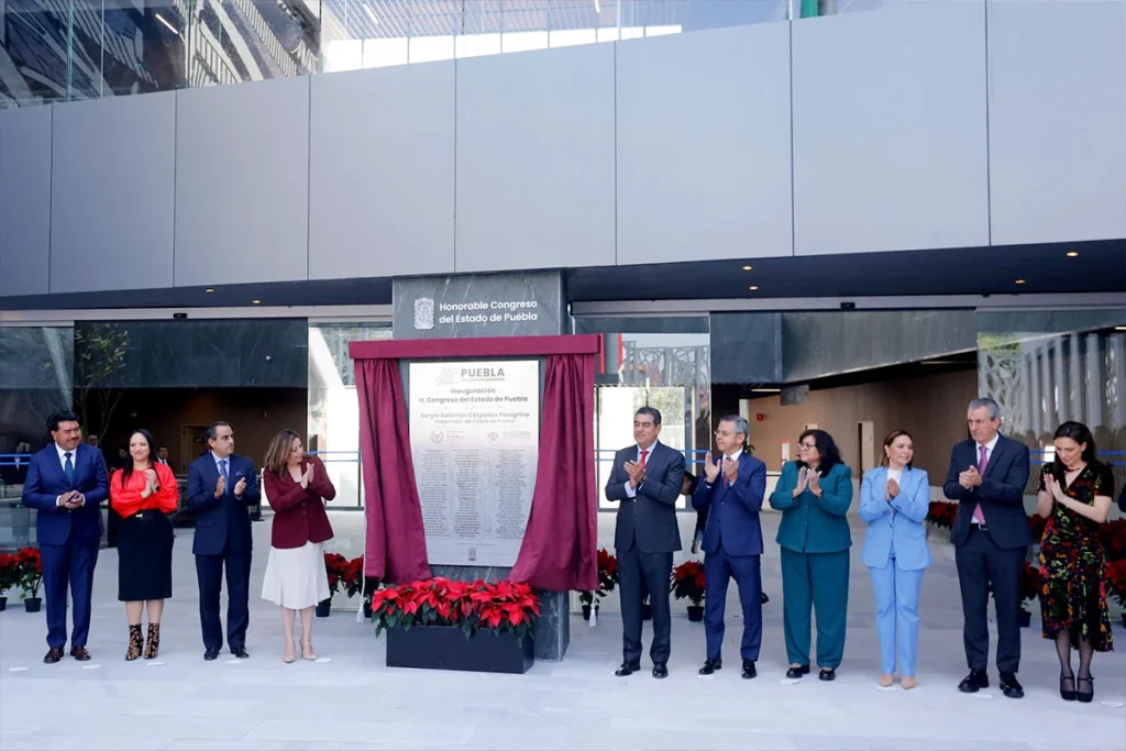 Sergio Salomón inaugura el nuevo Congreso de Puebla