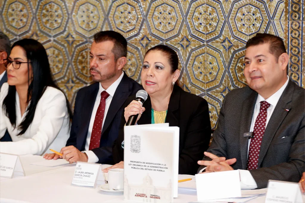 La presidenta de la Junta de Gobierno y Coordinación Política, Laura Artemisa 