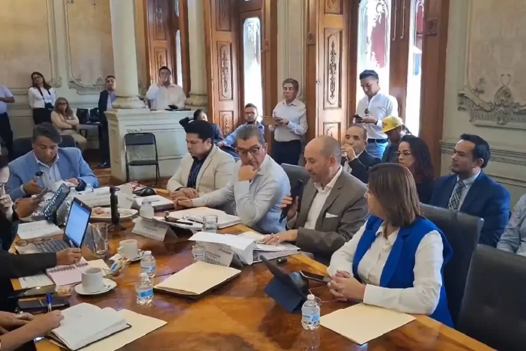 Aprueba Cabildo Ley de Ingresos 2025 de Puebla por 7 mil 335 mdp 2 Ley de Ingresos del Ayuntamiento de Puebla para 2025 busca techo financiero de 7 mil 335 mdp