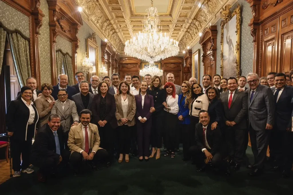Sergio Salomón y Armenta acuden a reunión sobre IMSS Bienestar con Sheinbaum