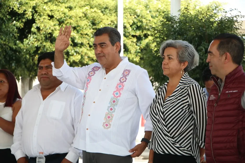 Tiene Puebla un gobierno estatal ocupado por la educación y el bienestar: Sergio Salomón 2 Tiene Puebla un gobierno estatal ocupado por la educación y el bienestar Sergio Salomón