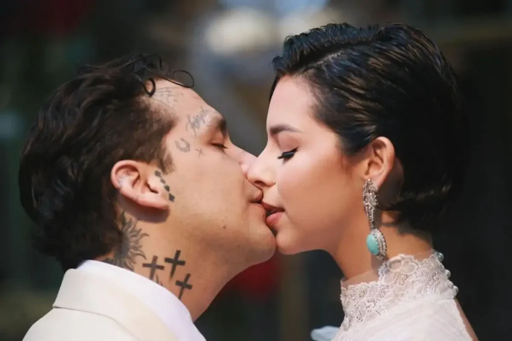 Se casaron por bienes separados: Filtran acta de matrimonio de Christian Nodal y Ángela Aguilar