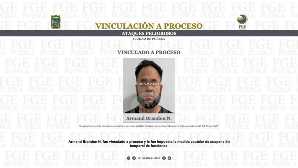 Separan de su cargo a agente de la Fiscalía de Puebla que disparó contra policías 2 Separan de su cargo a agente de la Fiscalía de Puebla que disparó contra policías