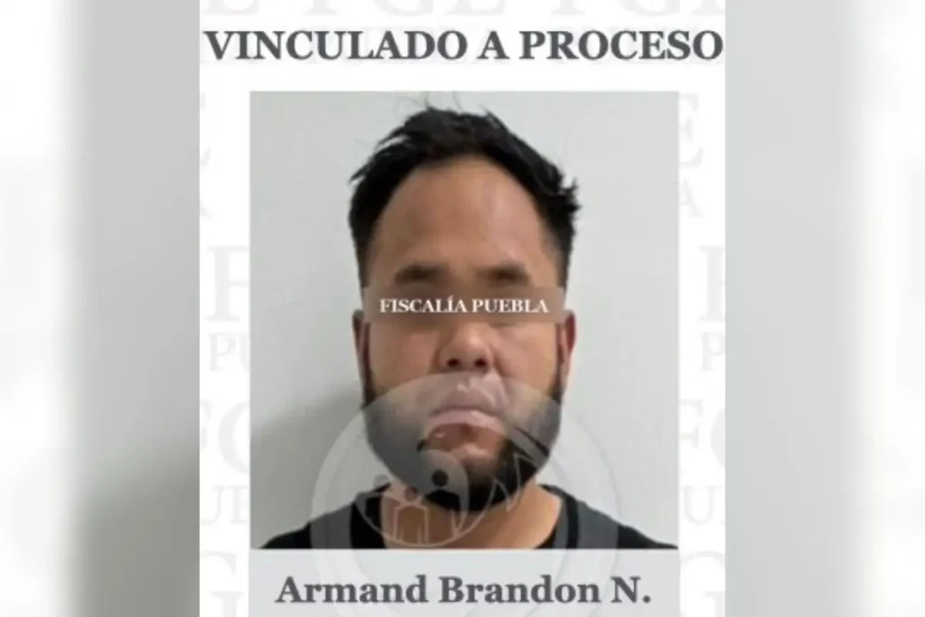 Separan de su cargo a agente de la Fiscalía de Puebla que disparó contra policías