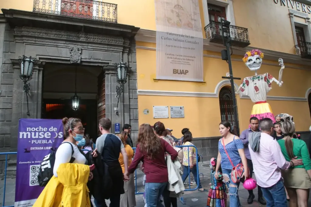 Asistieron más de 300 mil poblanas y poblanos al Festival La Muerte es un Sueño