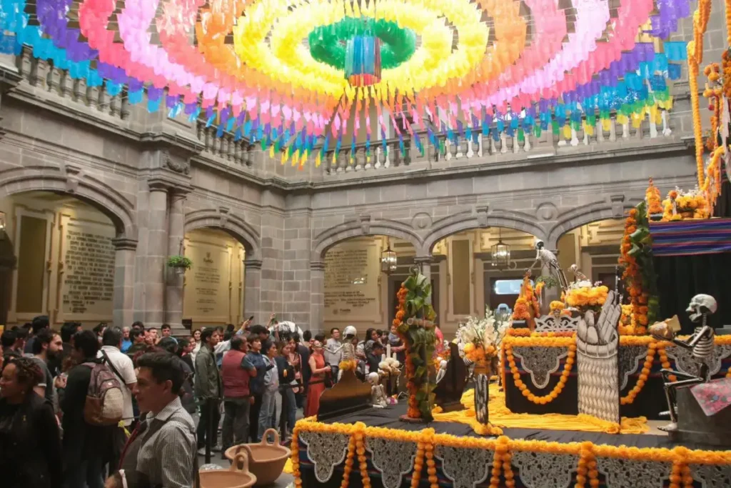 Asistieron más de 300 mil poblanas y poblanos al Festival La Muerte es un Sueño