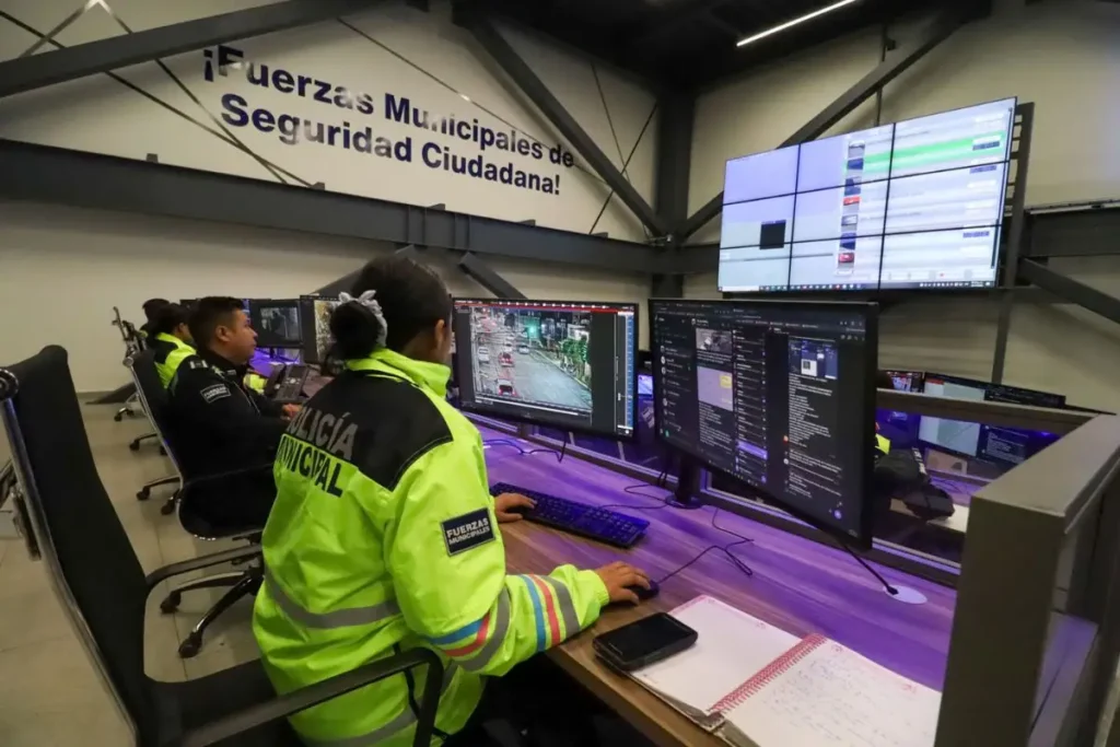 Identifican a bandas que roban Oxxos en Puebla