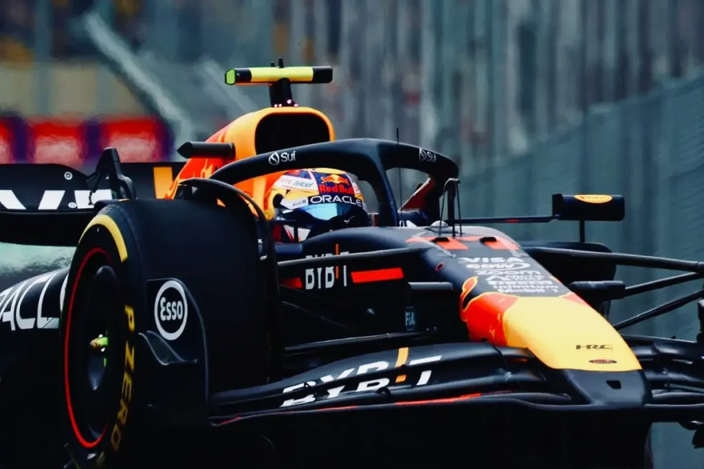 Checo Pérez en el sprint de Brasil termina en octavo