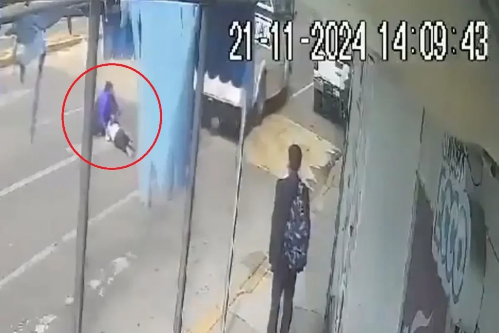 VIDEO: Conductor de la ruta 68 atropella a familia y mata a niña de 6 años