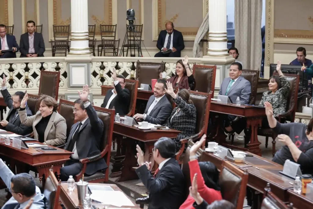 Congreso de Puebla aprueba Ley Orgánica de Armenta