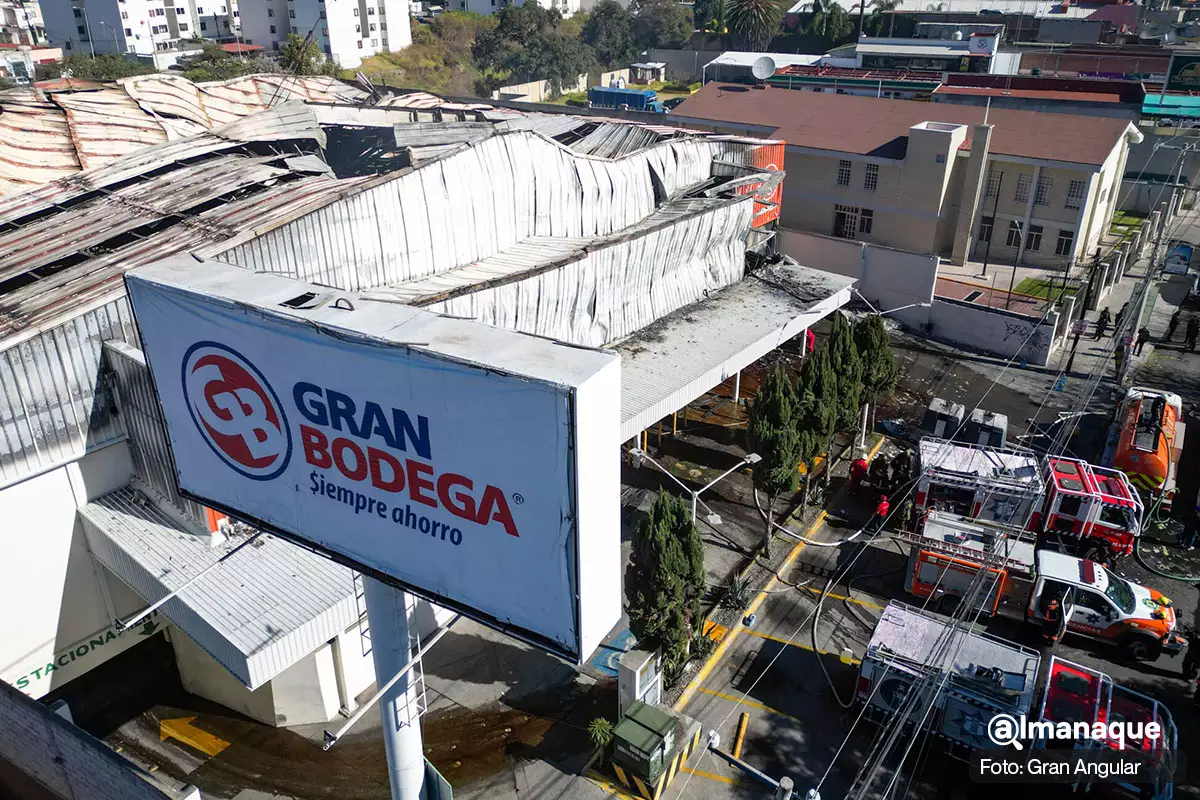 FOTOS|VIDEOS: Así quedó la Gran Bodega de Amalucan tras el incendio 1 incendio gran bodega amalucan vista aerea 4
