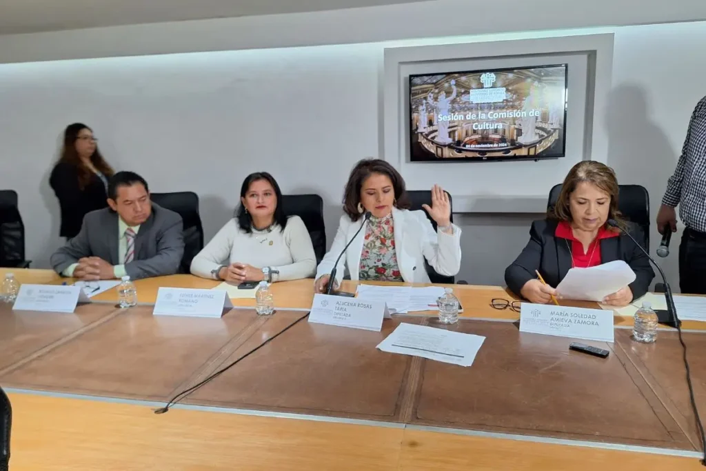 Aprueba Comisión del Congreso reconocimiento a mujeres con “Medalla Ángeles Espinosa Yglesias”