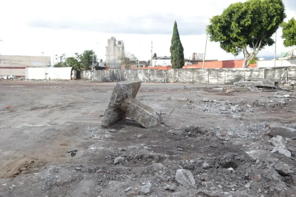 Tres edificios, canchas y pista de tartán: las nuevas instalaciones de la prepa Emiliano Zapata de la BUAP