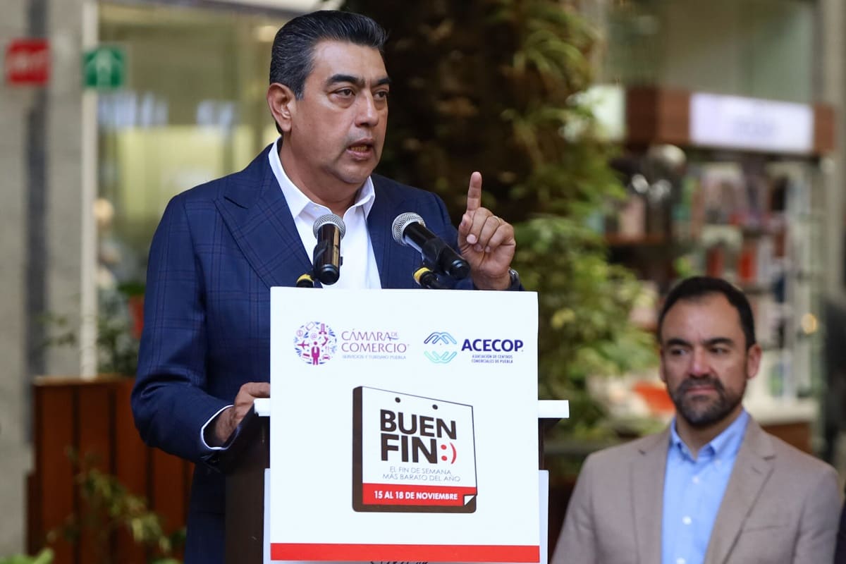 Pide Sergio Salomón a Ayuntamientos que revisen a quienes entregan licencias de funcionamiento en Puebla 1 Alcaldes deben revisar a quienes entregan licencias de funcionamiento en Puebla