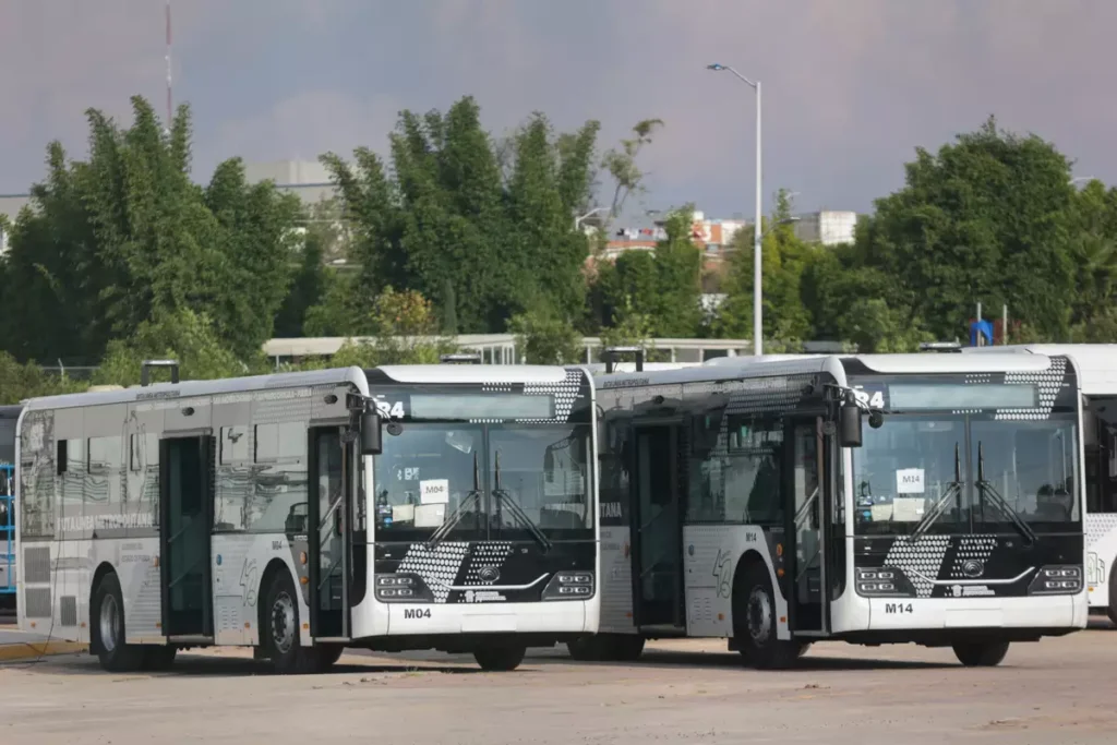 unidades ruta 4 Linea Metropolitana 3