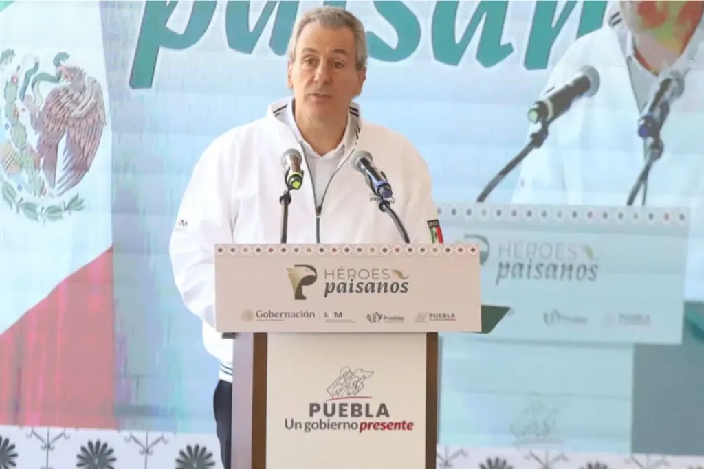 Universidades participarán en la reubicación de ambulantes del Centro de Puebla 2 Universidades participaran en la reubicación de ambulantes del Centro de Puebla