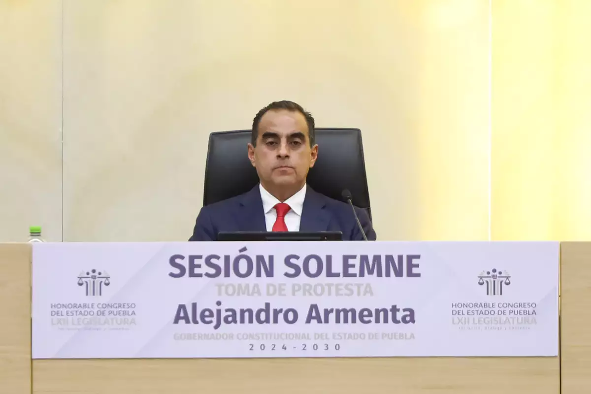 Alejandro Armenta rinde protesta gobernador de Puebla 5