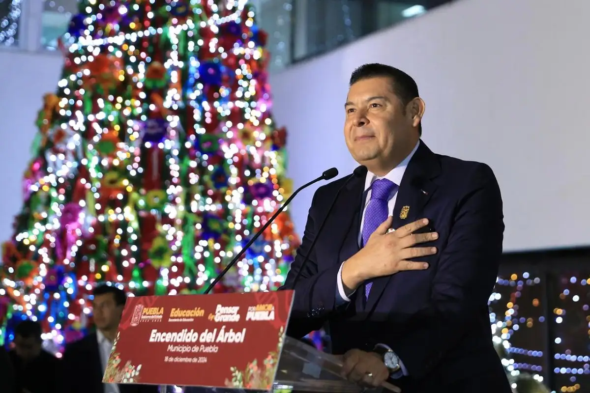 De la mano de las maestras y maestros, vamos a recorrer Puebla: Alejandro Armenta 1 De la mano de las maestras y maestros, vamos a recorrer Puebla Alejandro Armenta