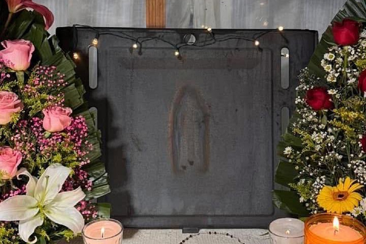 Descubren presunta aparición de la Virgen de Guadalupe en Ahuazotepec