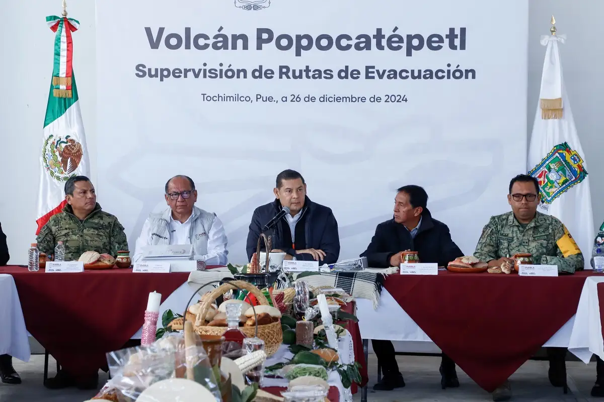En territorio, el gobernador Armenta supervisa rutas del Popocatépetl 1 En territorio, el gobernador Armenta supervisa rutas del Popocatépetl