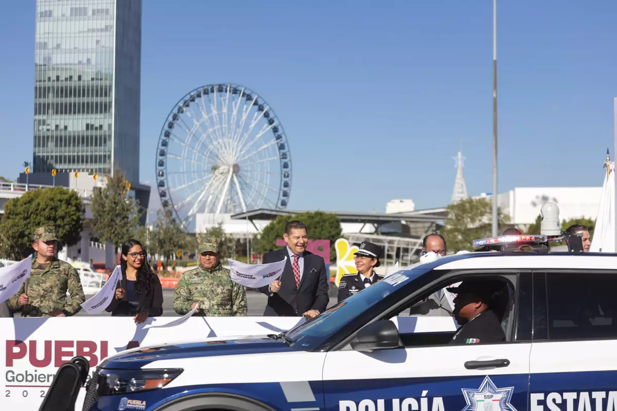 Entrega de Patrullas Gobernador Alejandro Armenta 12