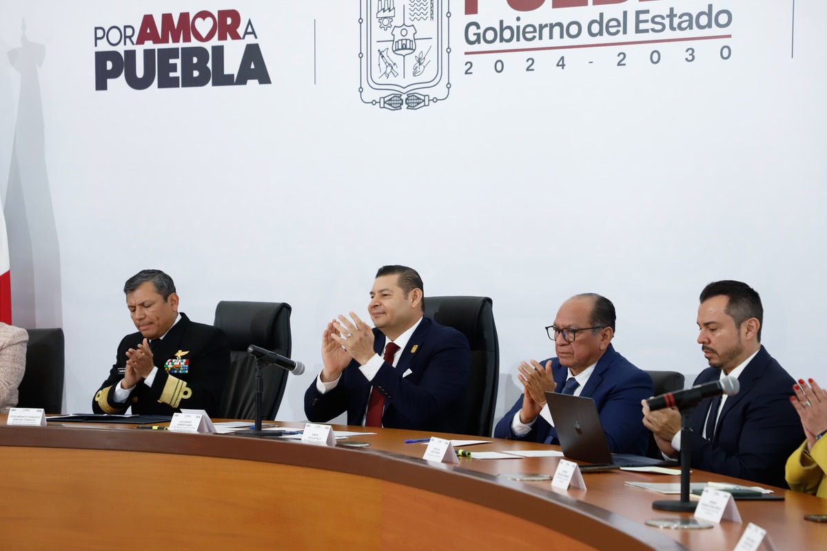 Coordinación con los tres niveles de gobierno permitió reducción de homicidios en Puebla: Armenta