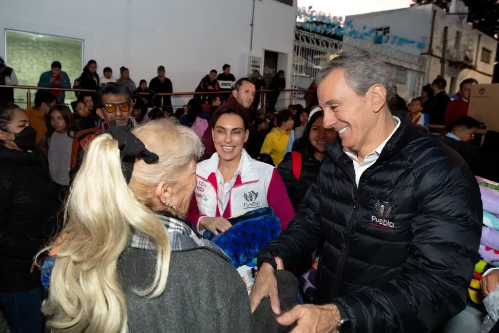 Inician posadas navideñas del SMDIF en las juntas auxiliares Ignacio Romero Vargas y la Libertad 2 Inician posadas navideñas del SMDIF en las juntas auxiliares Ignacio Romero Vargas y la Libertad