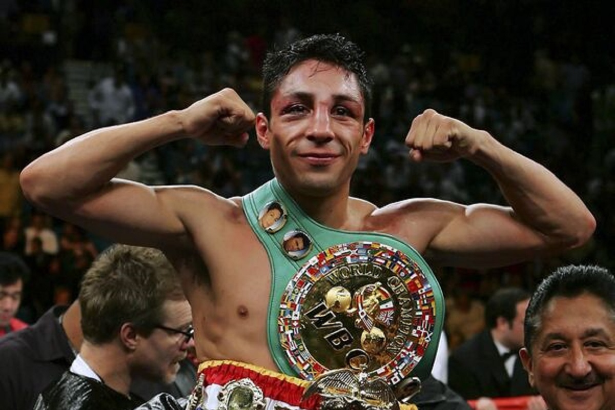 Muere el ex boxeador Israel ‘Magnifico’ Vázquez tras perder la lucha contra el cáncer 1 Muere el ex boxeador Israel Magnifico Vázquez tras perder la lucha contra el cáncer