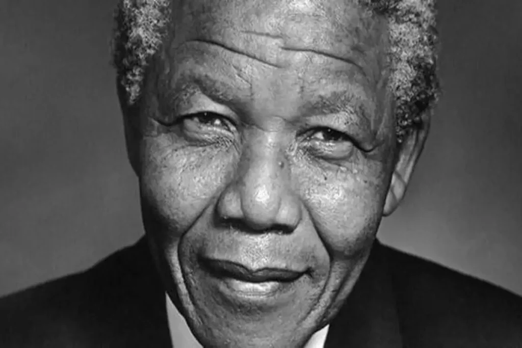 A 11 años de su muerte, recuerdan a Nelson Mandela