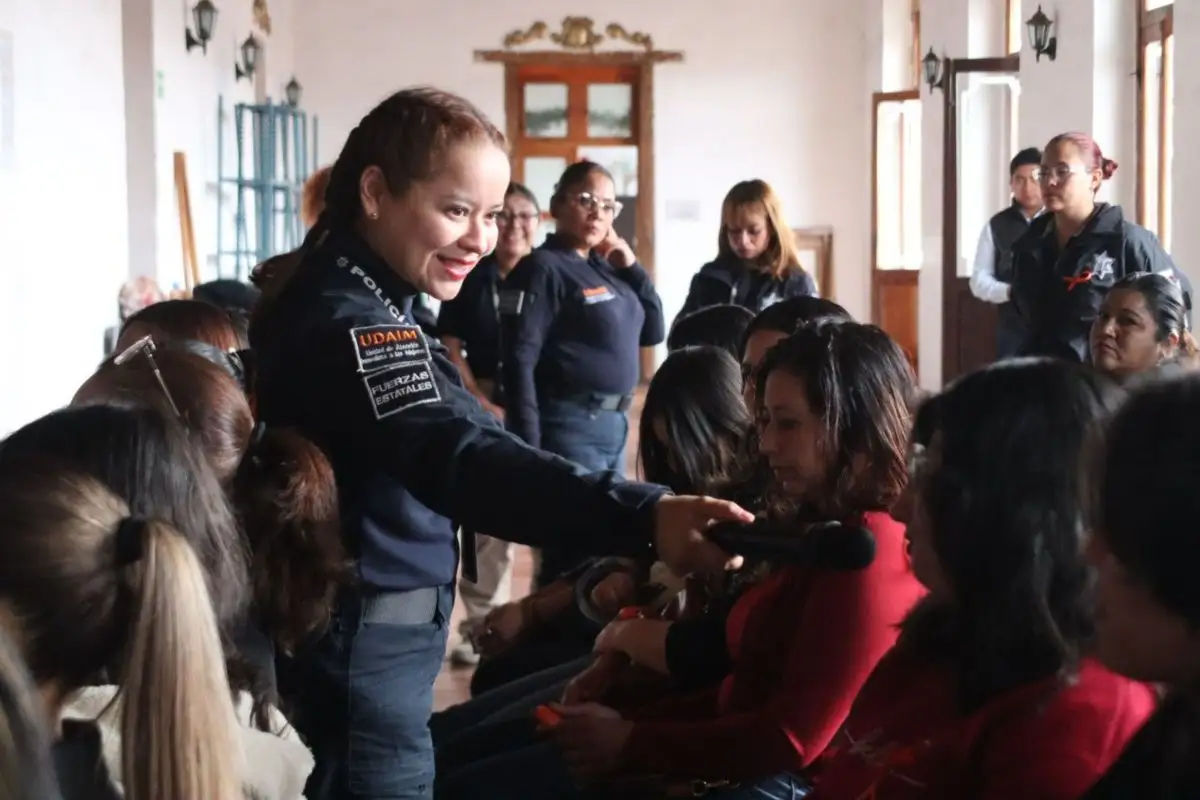 Bety Sánchez y Alejandro Armenta refuerzan seguridad de mujeres; dan alarmas para disuadir a violentadores 1 Bety Sánchez y Alejandro Armenta refuerzan seguridad de mujeres; dan alarmas para disuadir a violentadores