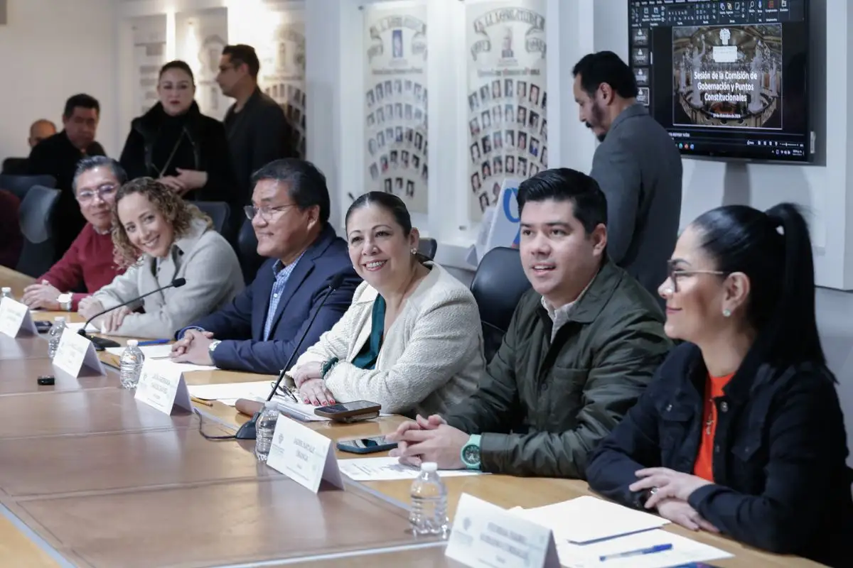 Congreso de Puebla reducirá la edad mínima para dirigir SICOM