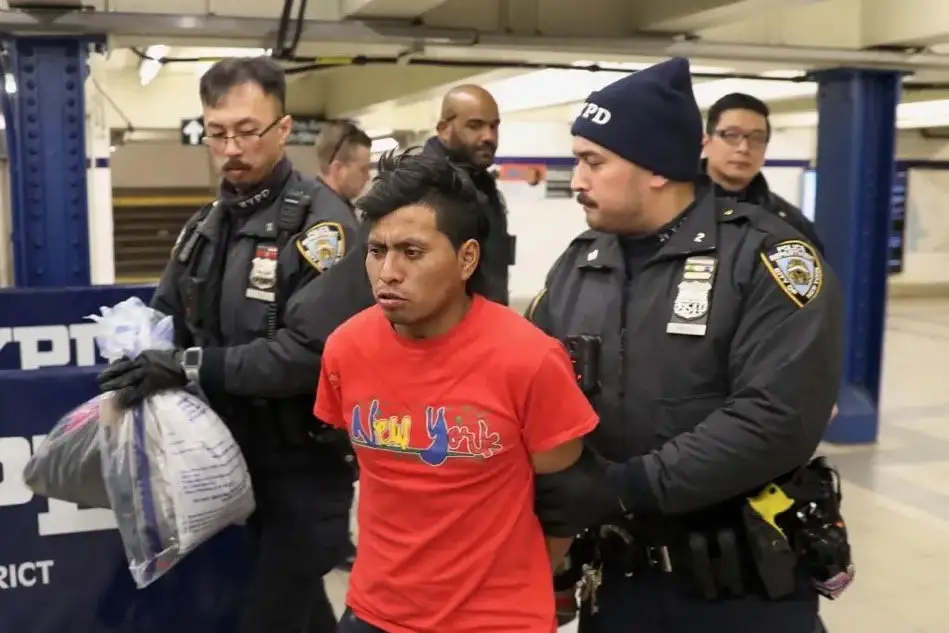 Este es el hombre que quemó viva a una mujer en el metro de Nueva York 2 Este es el hombre que quemó viva a una mujer en el metro de Nueva York