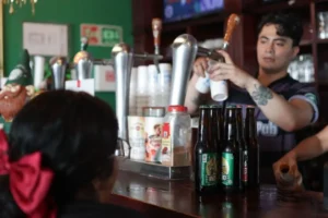 Ayuntamiento de Puebla buscará irregularidades en licencias para la venta de alcohol